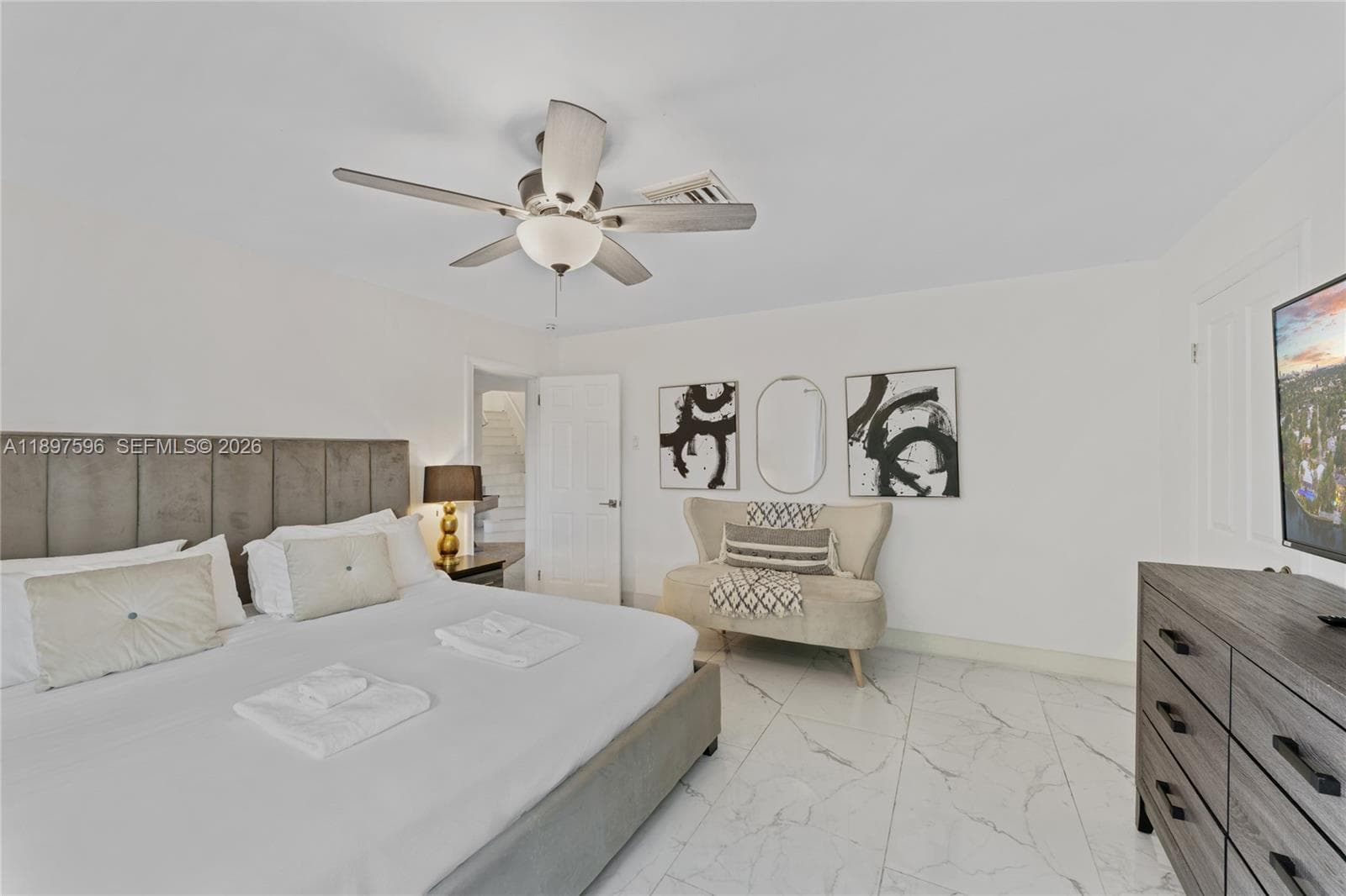 1809 Coral Gardens Dr photo 25