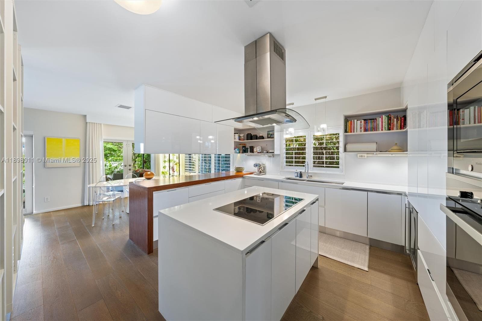 12944 Banyan Rd photo 8