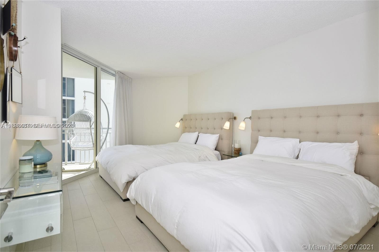 17375 Collins Ave 2002 photo 13