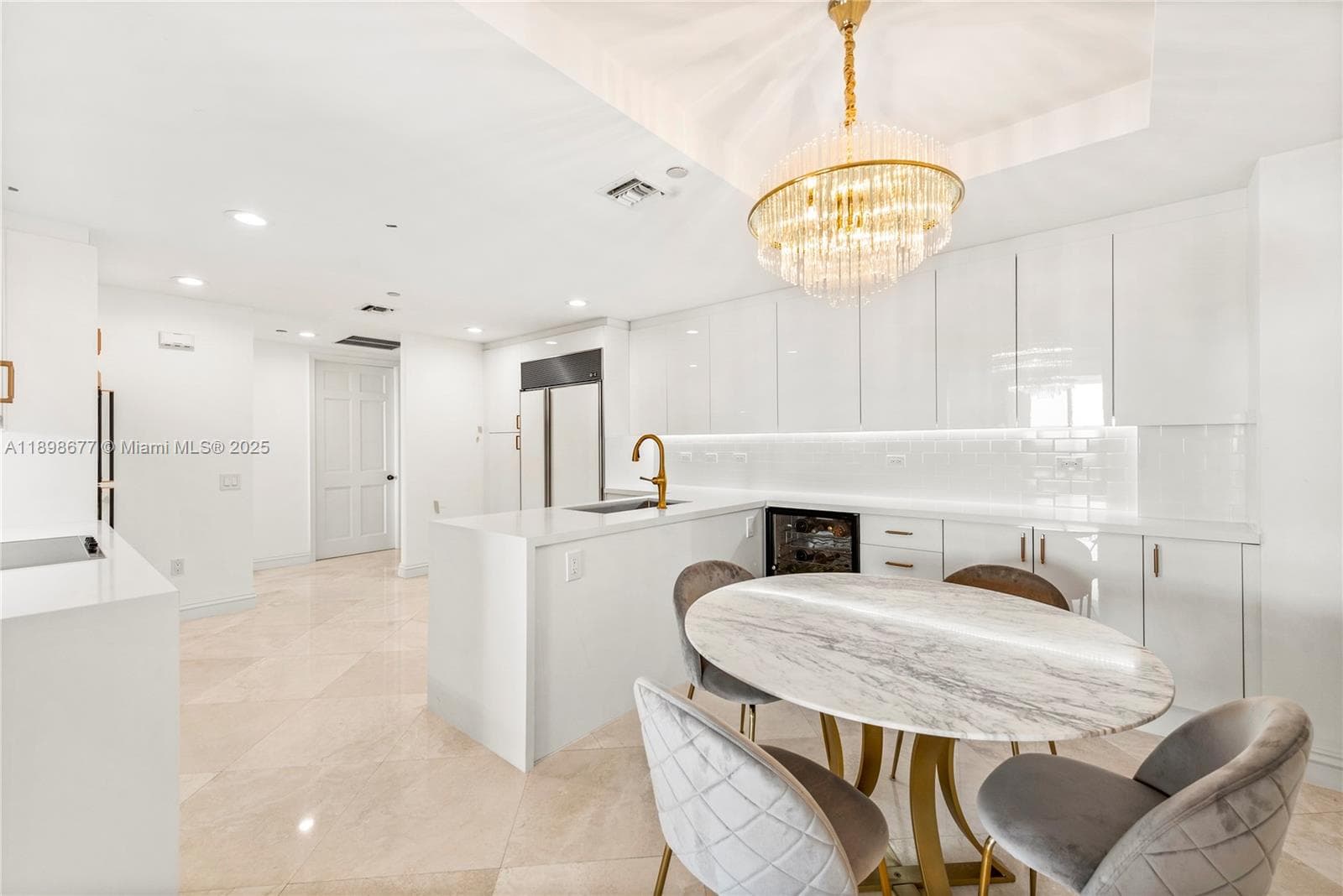 7642 Fisher Island Dr 4