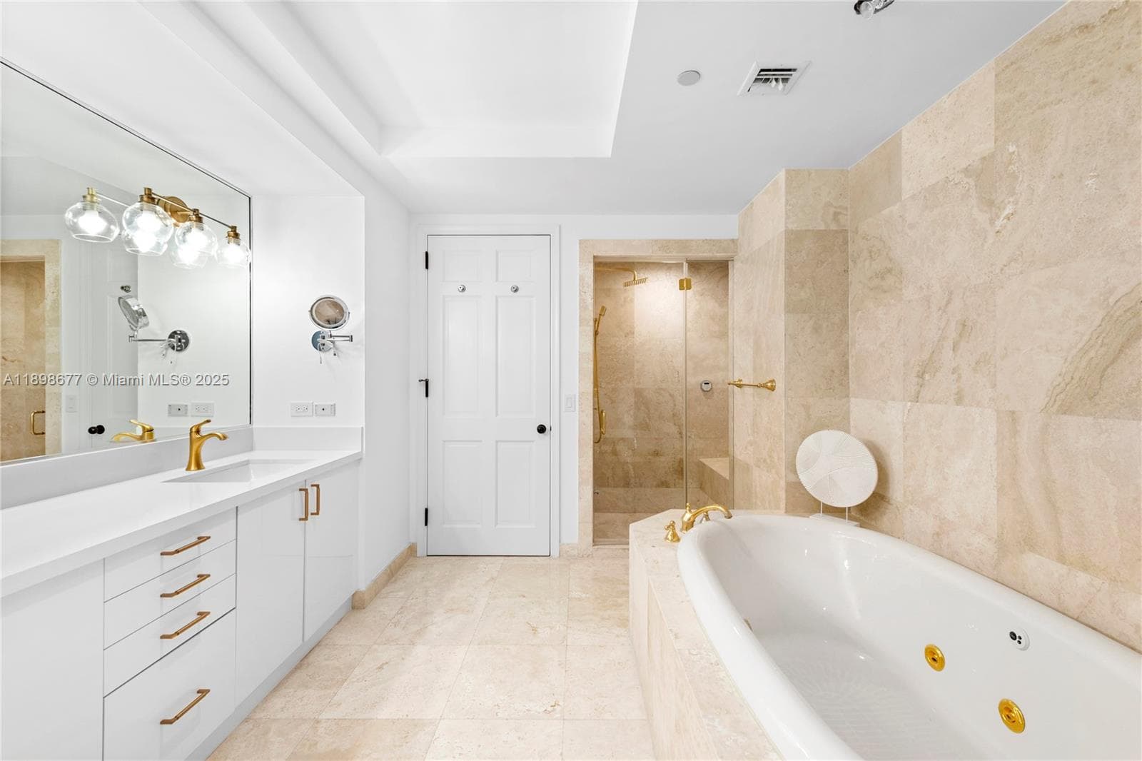 7642 Fisher Island Dr 7642 photo 8