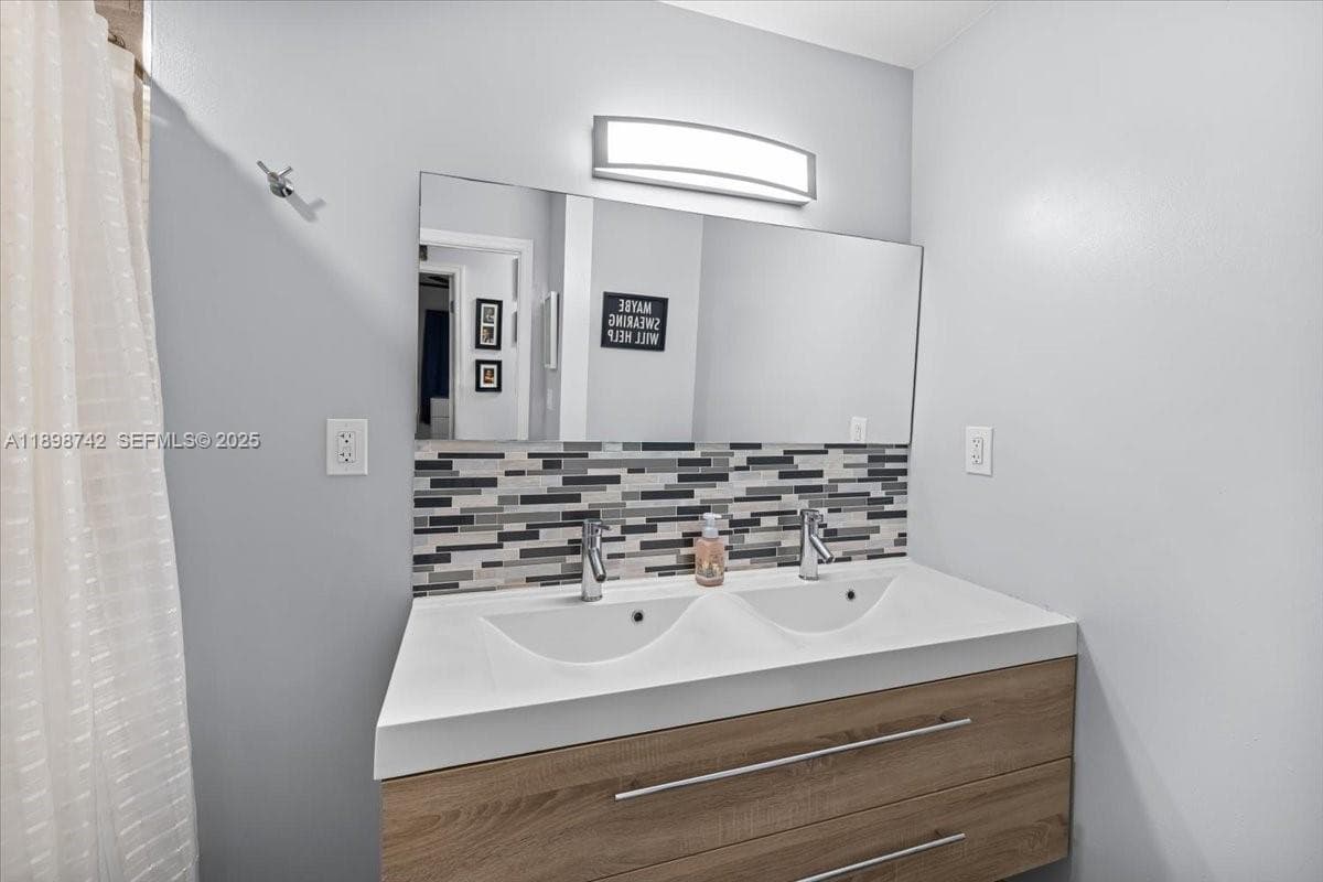 2726 Treasure Cove Cir photo 20