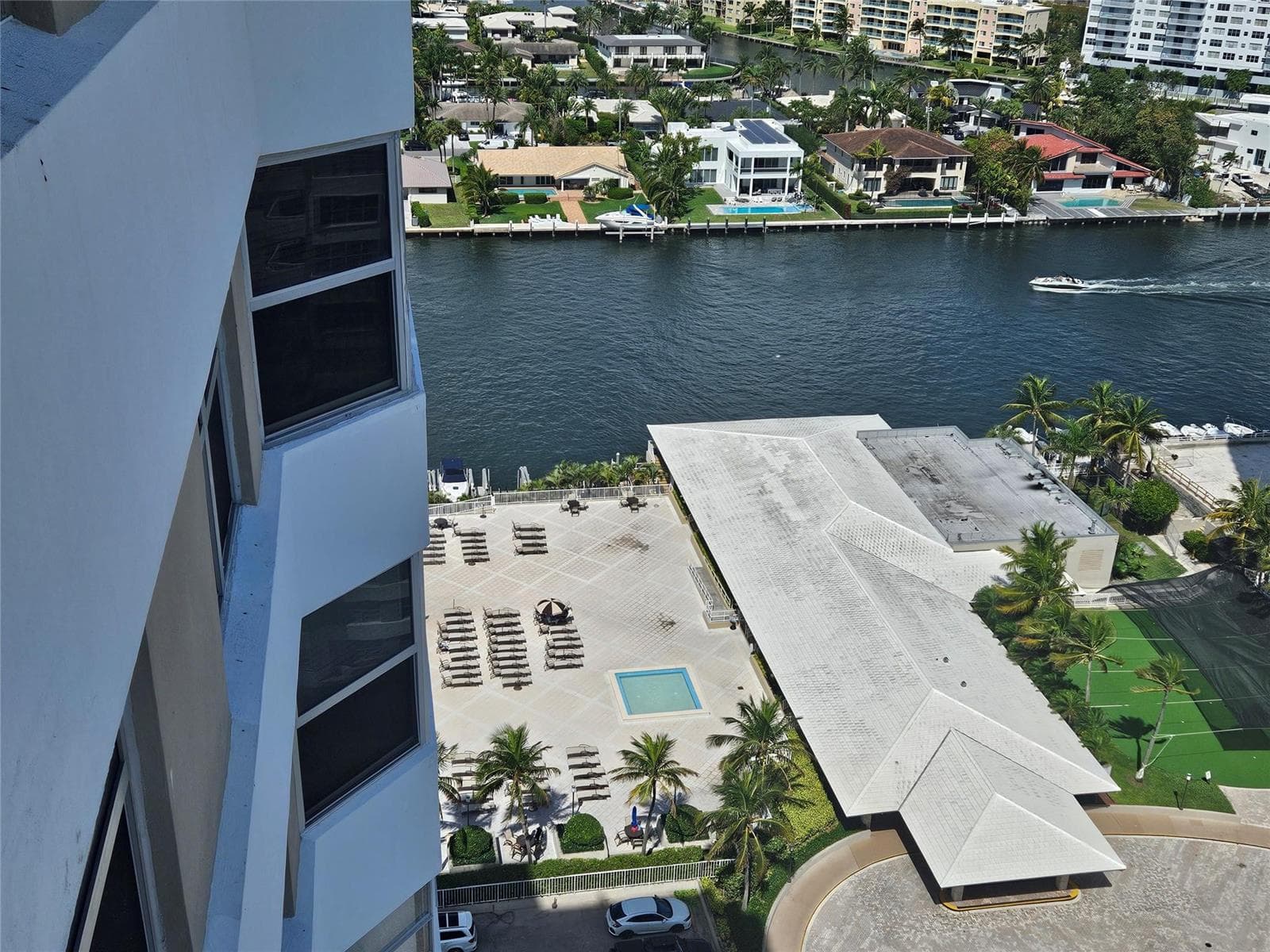 1985 S Ocean Drive #20d 5