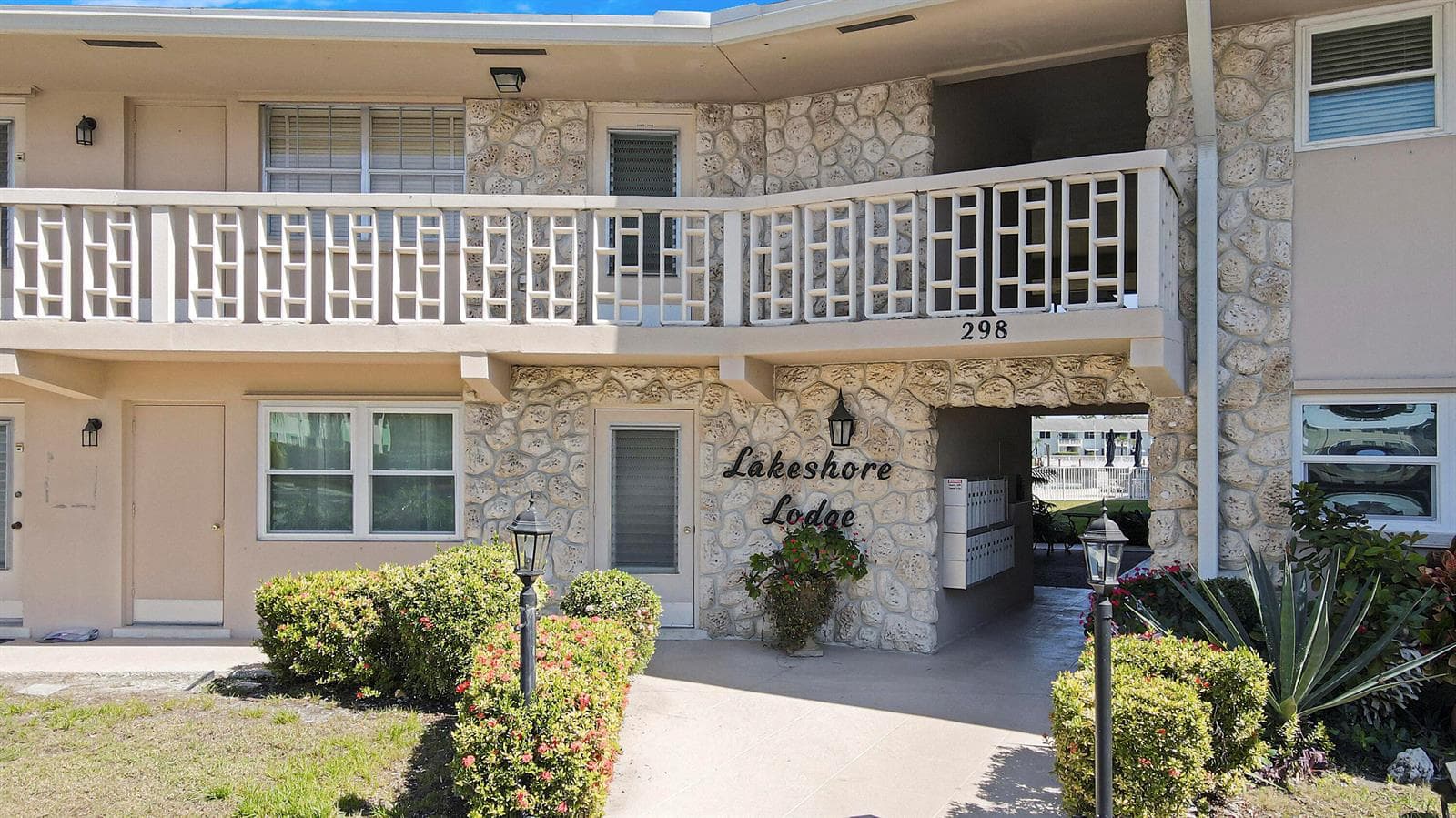 298 SE 6th Avenue #6 5