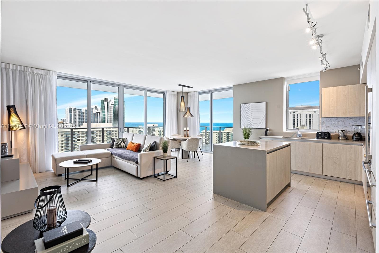 4010 Ocean Dr 2