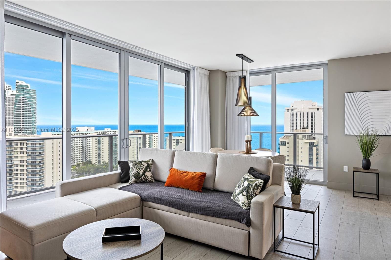 4010 Ocean Dr R1701 photo 9