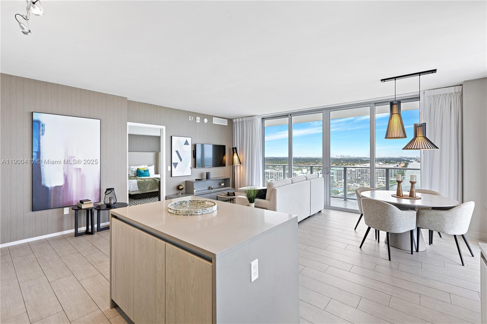 4010 Ocean Dr 4