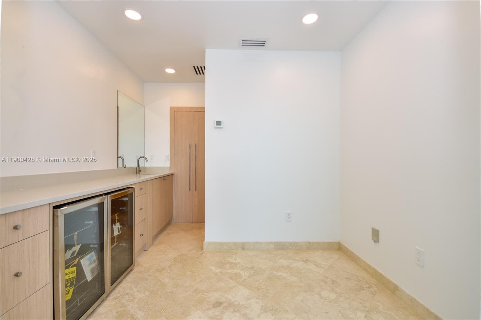 10101 Collins Ave 3