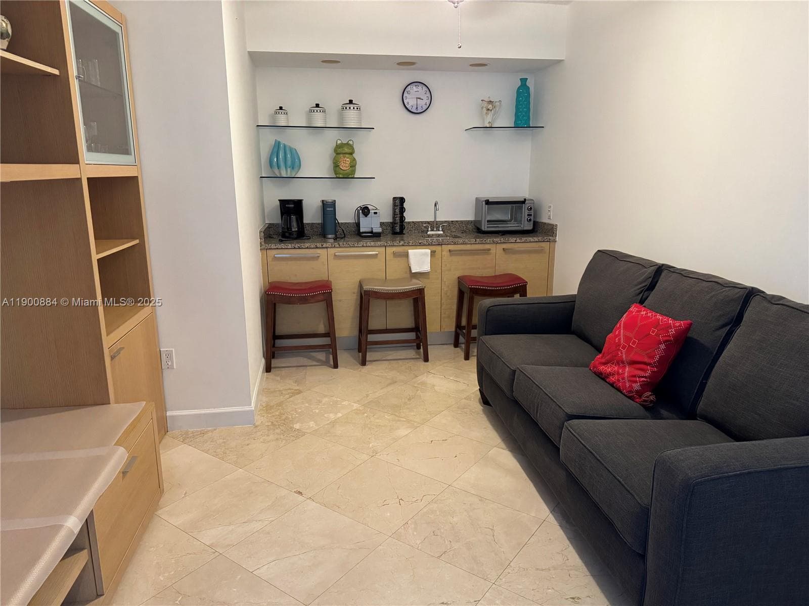 1830 Ocean Dr 3303 photo 17