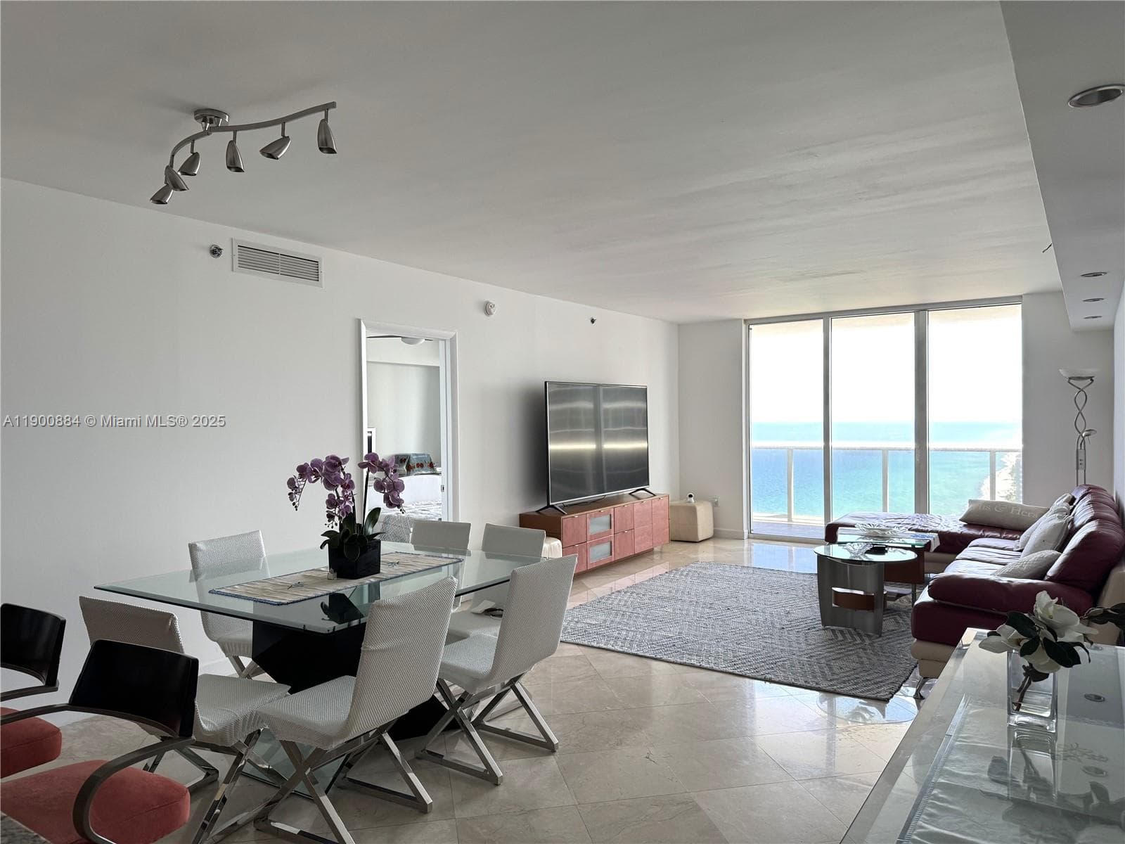 1830 Ocean Dr 5