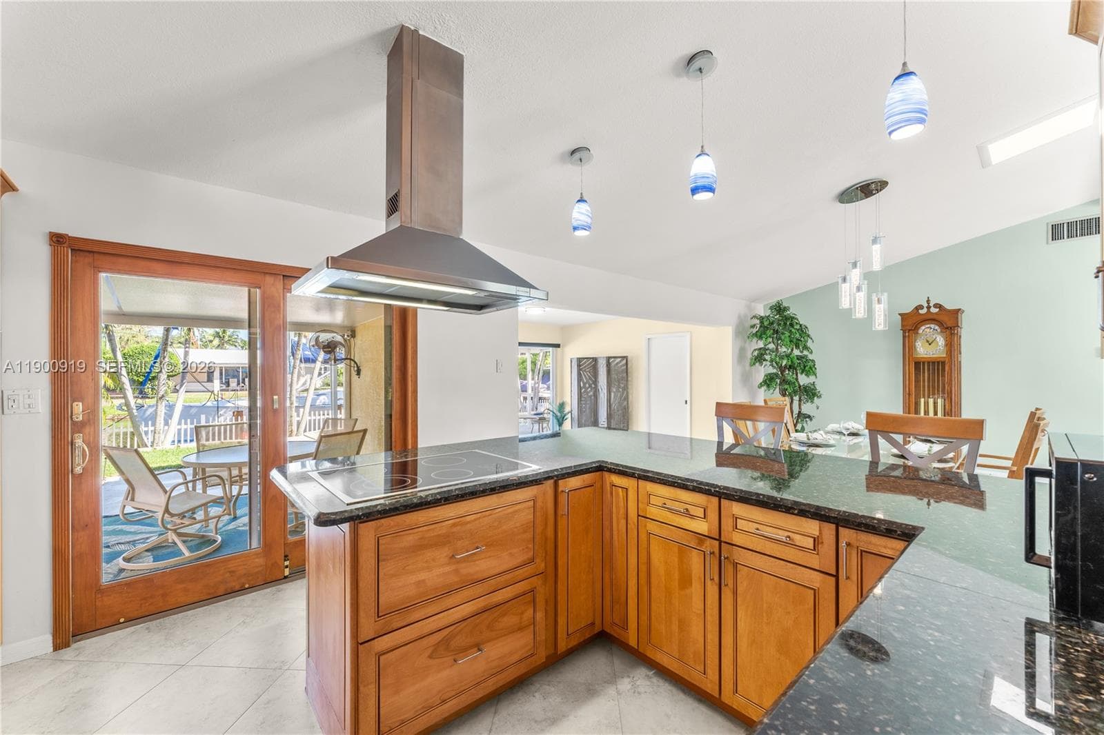1625 5th Ct photo 18
