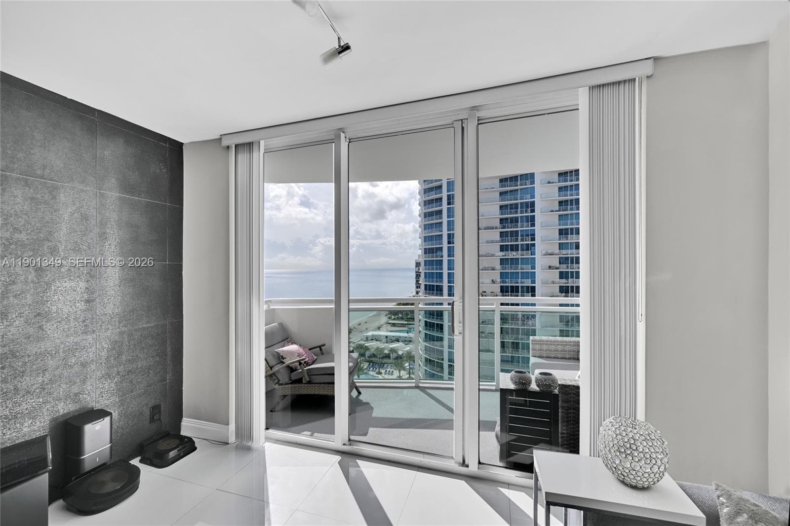 3001 Ocean Dr 1513 photo 23