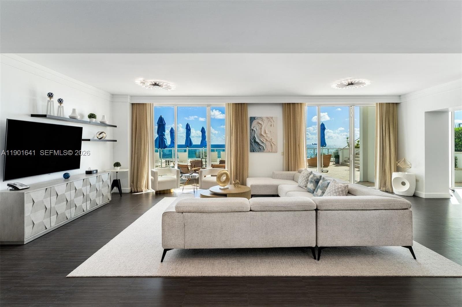 4391 Collins Ave 512 photo 6