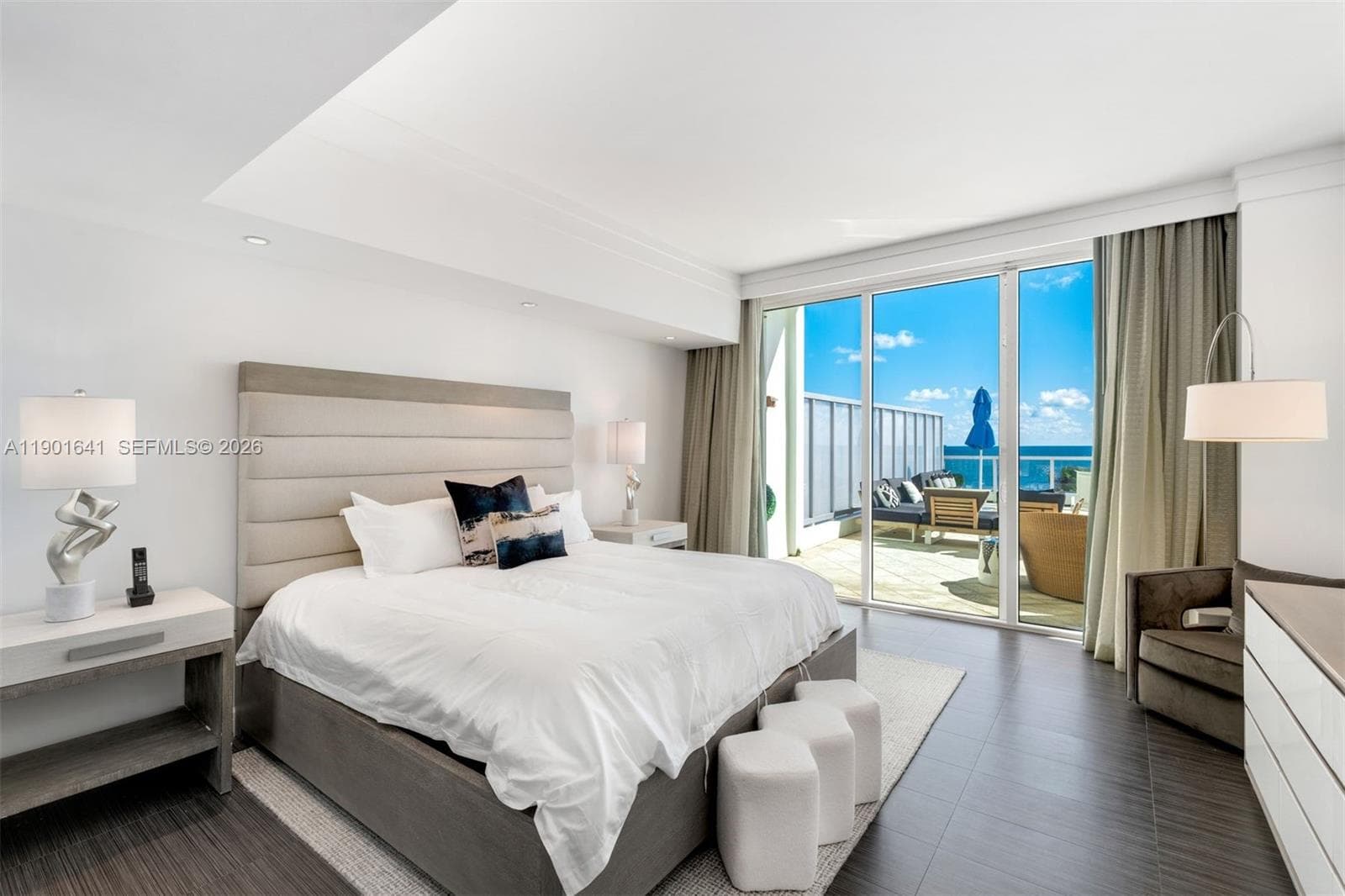 4391 Collins Ave 512 photo 13