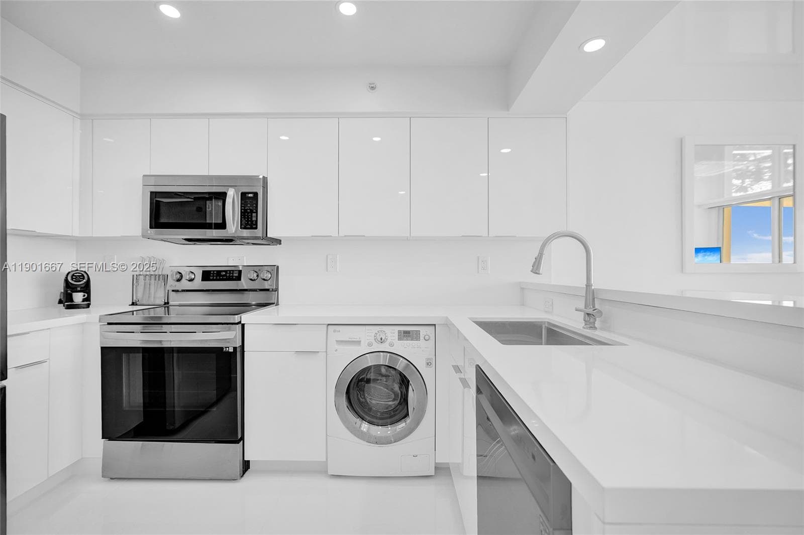 2501 S Ocean Dr 1024 (available Aug 24) photo 16