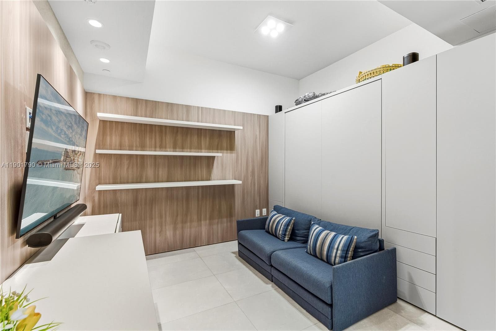 17901 Collins Ave 1803 photo 24