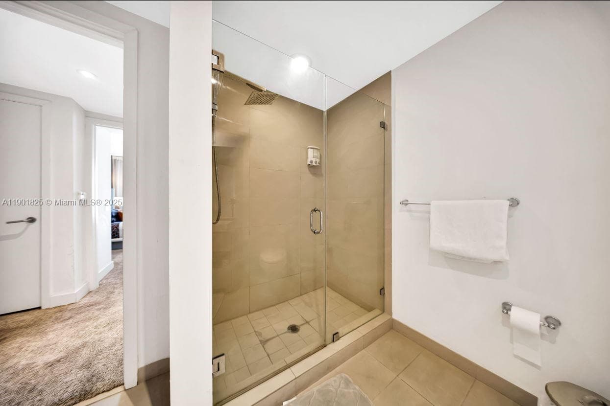 4111 Ocean Dr 1212 photo 18