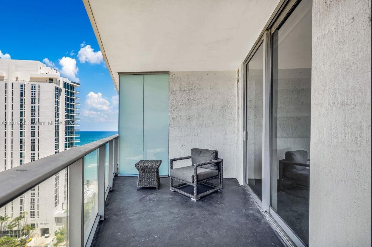 4111 Ocean Dr 1212 photo 21