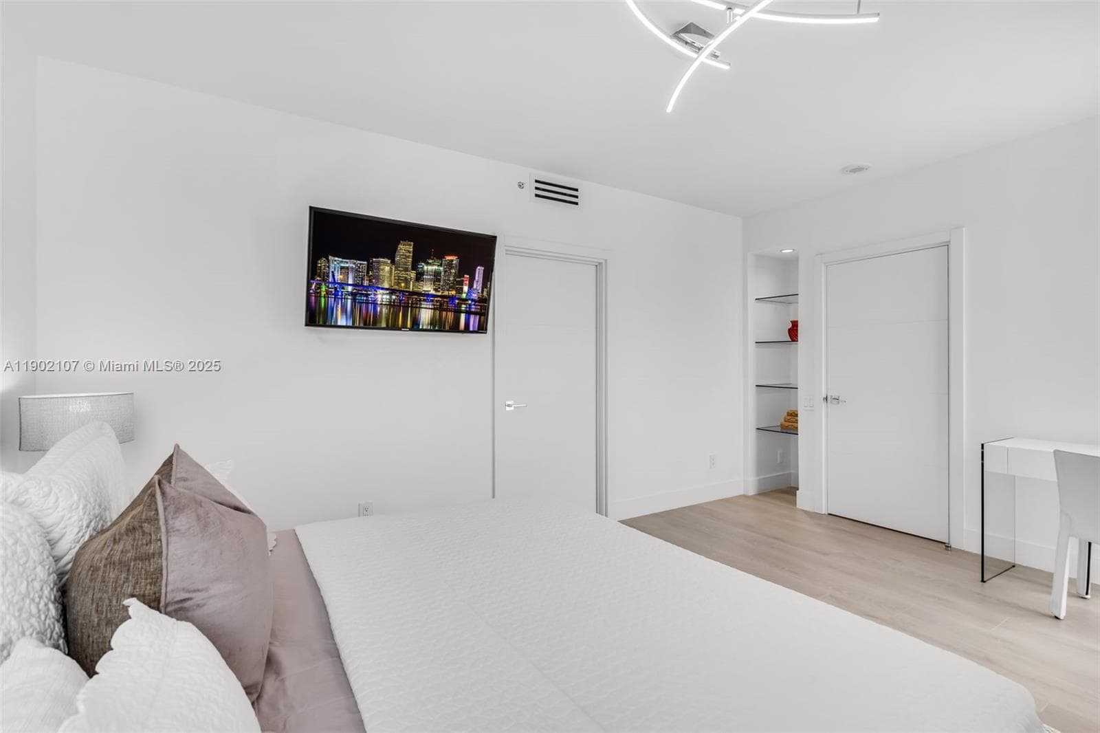 1500 Ocean Dr 1109 photo 13