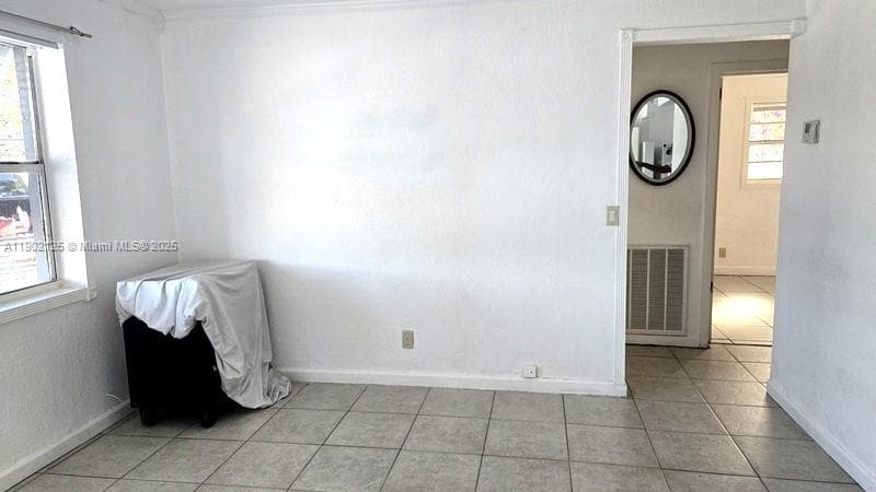 2622 Sheridan St photo 11
