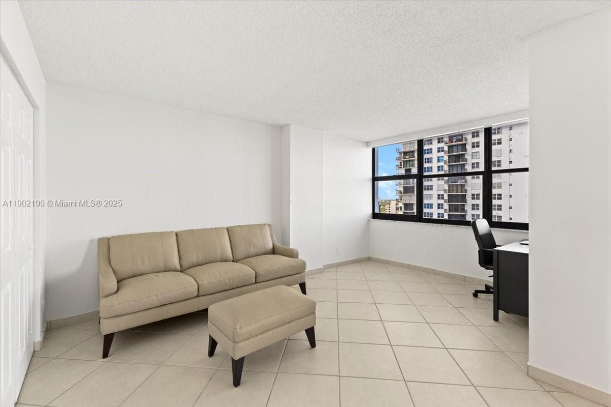 2301 Ocean Dr 2004 photo 20