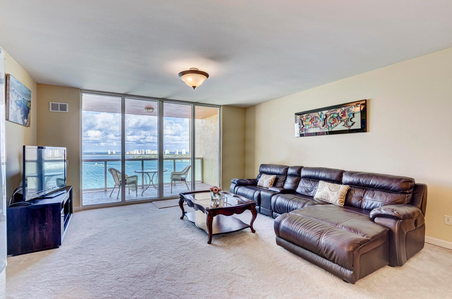 2650 Lake Shore Drive #1802 5