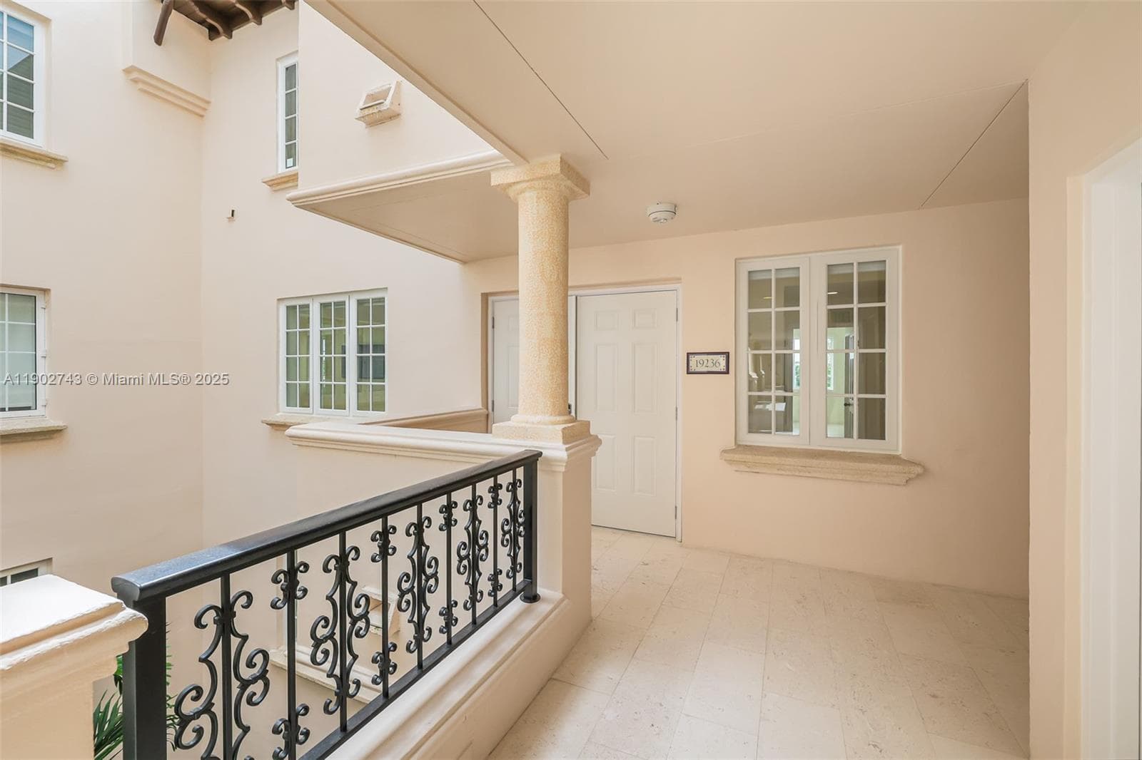 19236 Fisher Island Dr 4