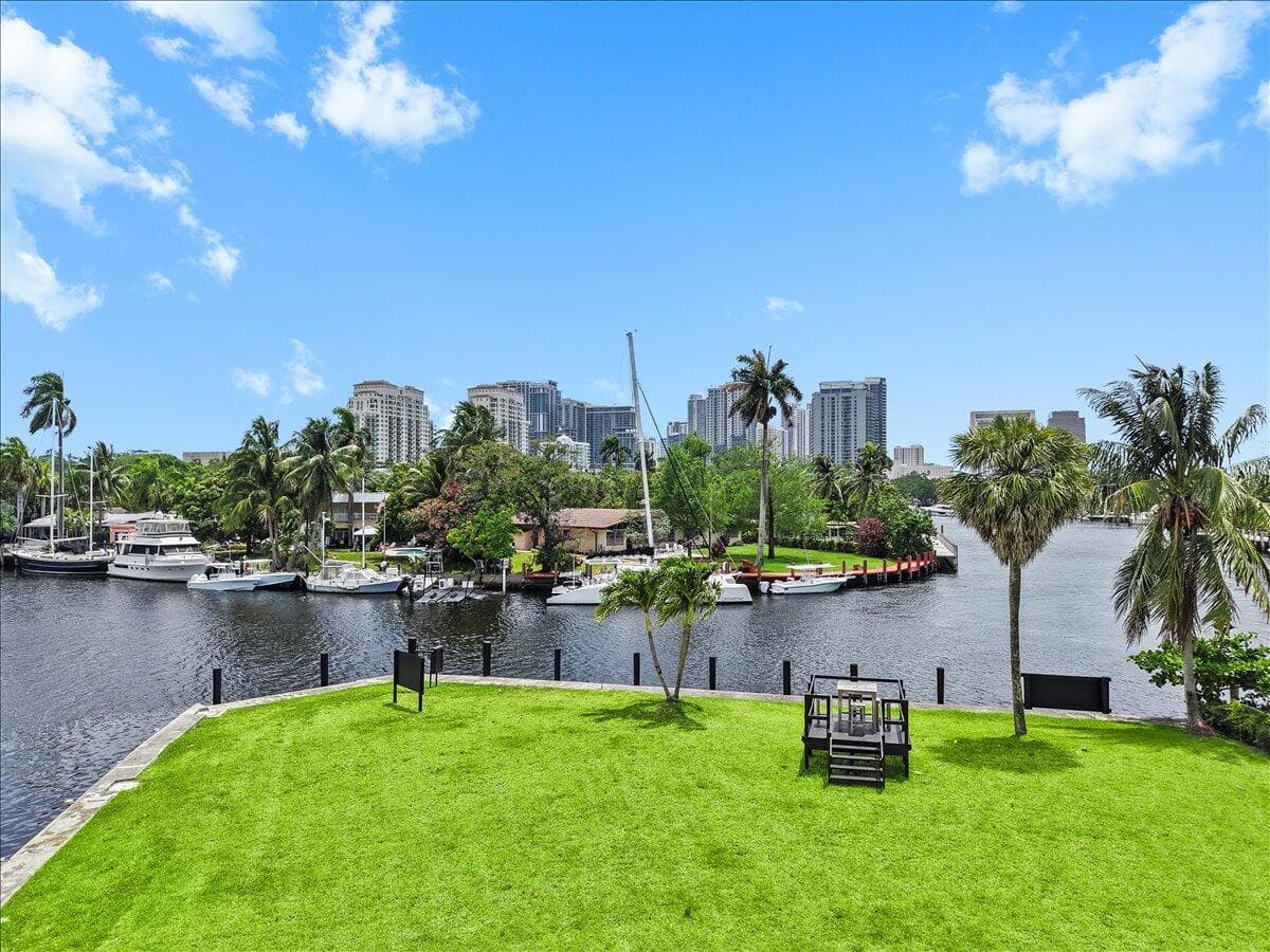 522 SW 9th Terrace 5