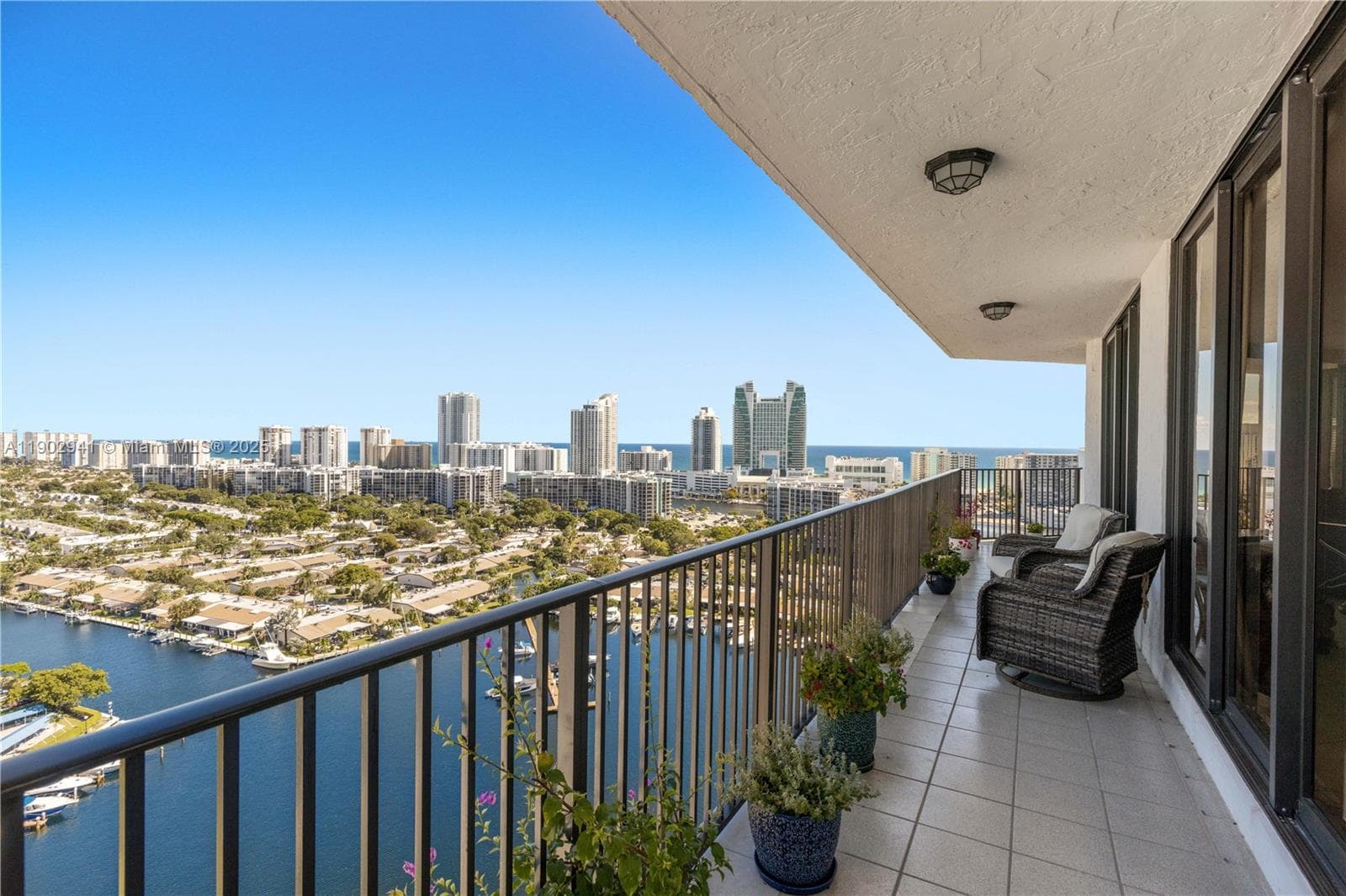 300 Three Islands Blvd 3