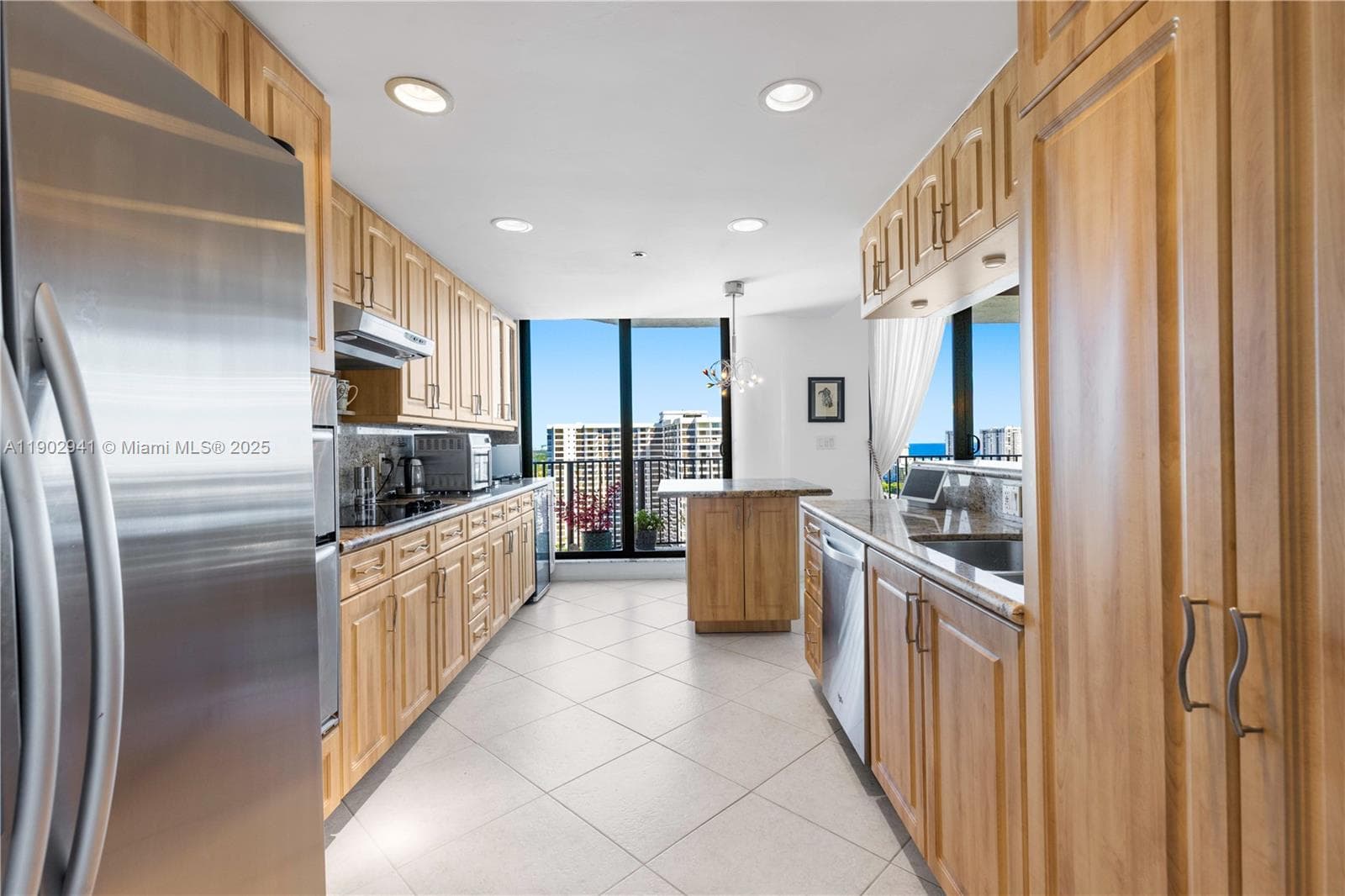 300 Three Islands Blvd PH2A photo 24