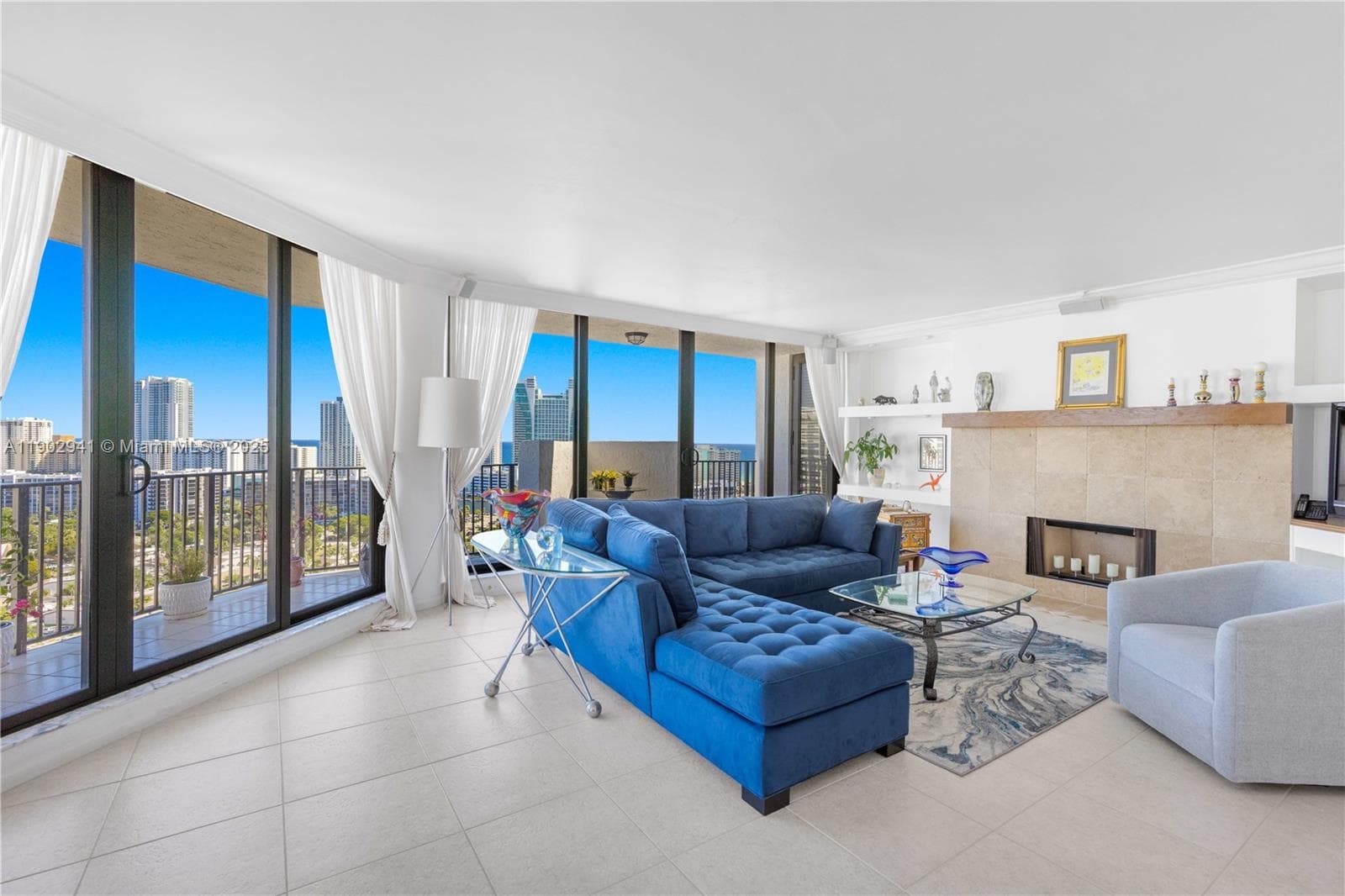300 Three Islands Blvd PH2A photo 14
