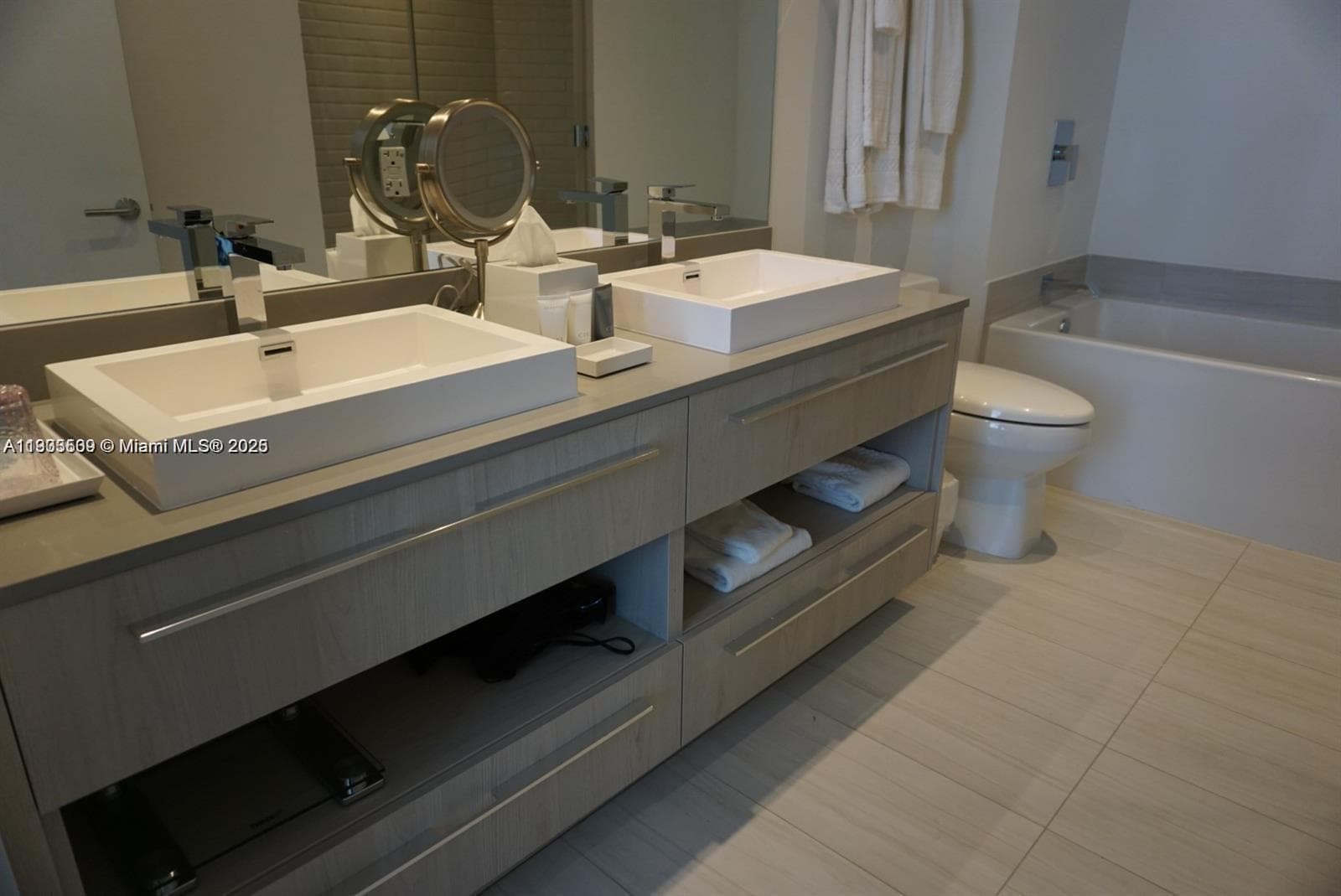 4010 Ocean Dr T4302 photo 8