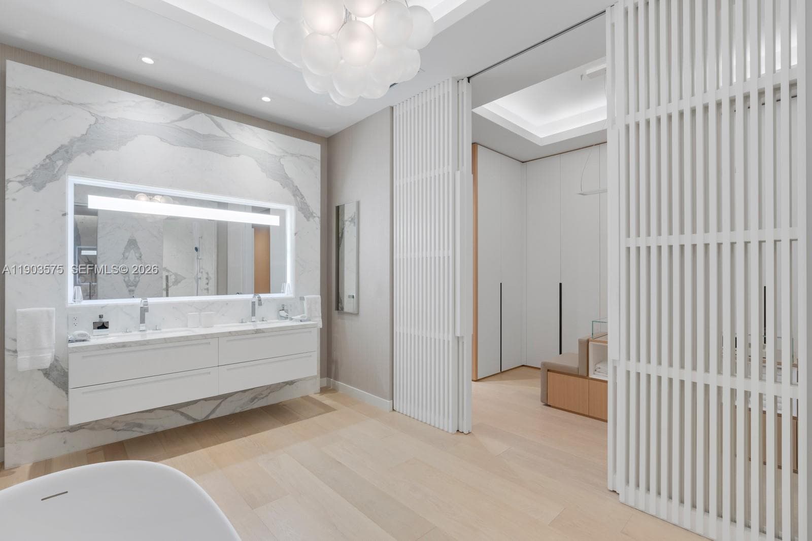 6800 Fisher Island Dr 6811 photo 22
