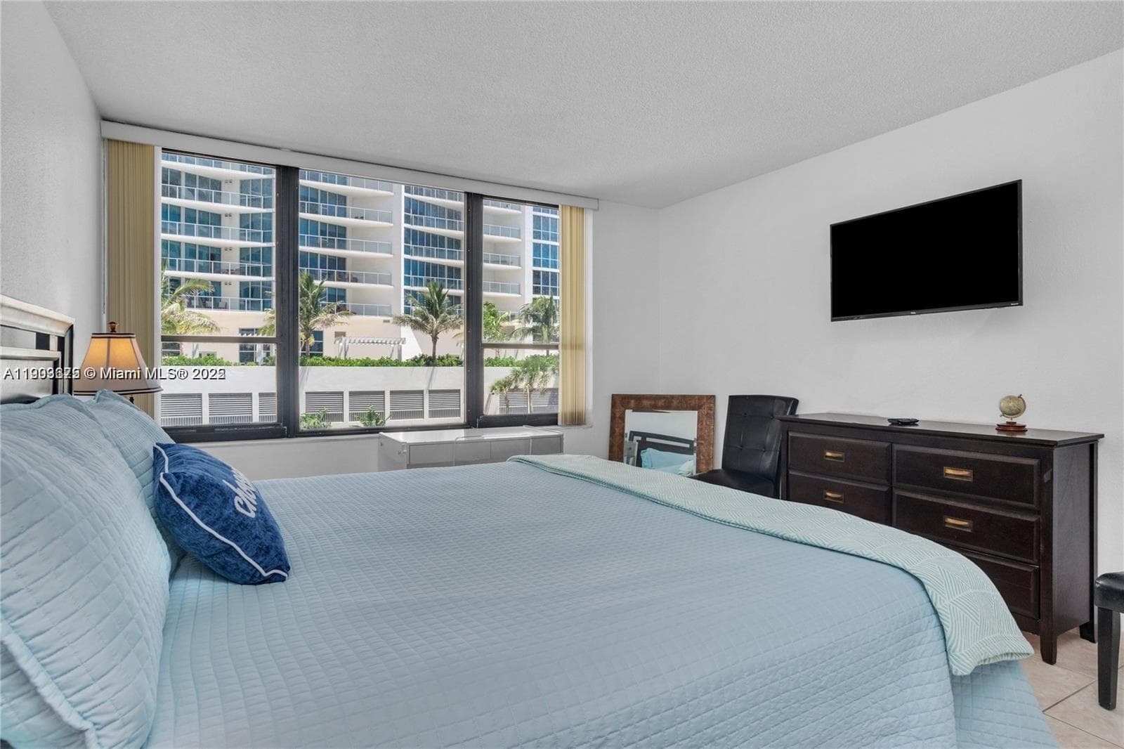 3505 S Ocean Dr 208 photo 8