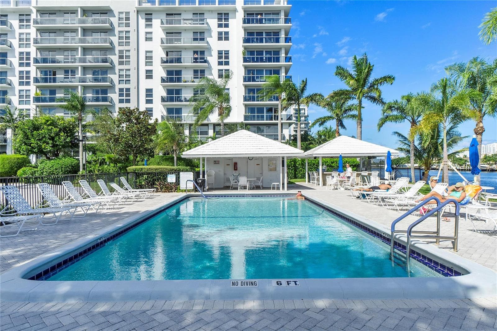 6205 Bay Club Drive 3 photo 23