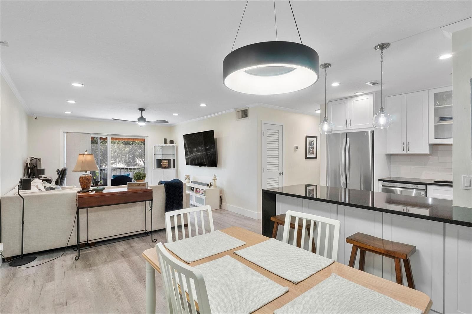 6205 Bay Club Drive #3 3