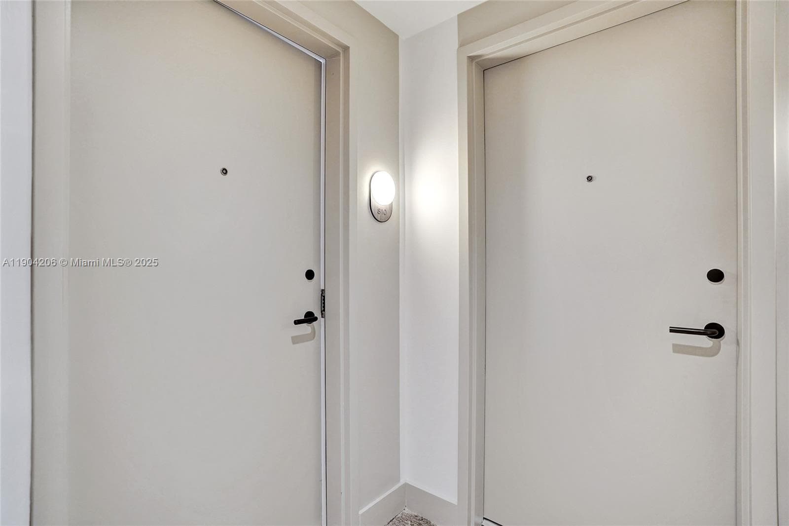580 72nd St 810 photo 2