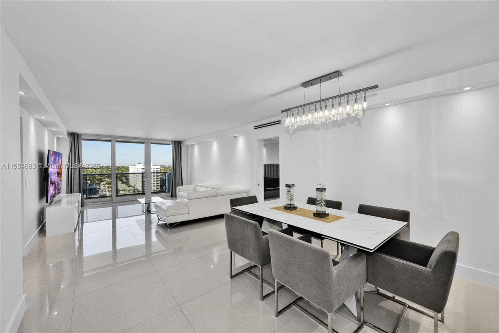 3140 Ocean Dr 1011 photo 9