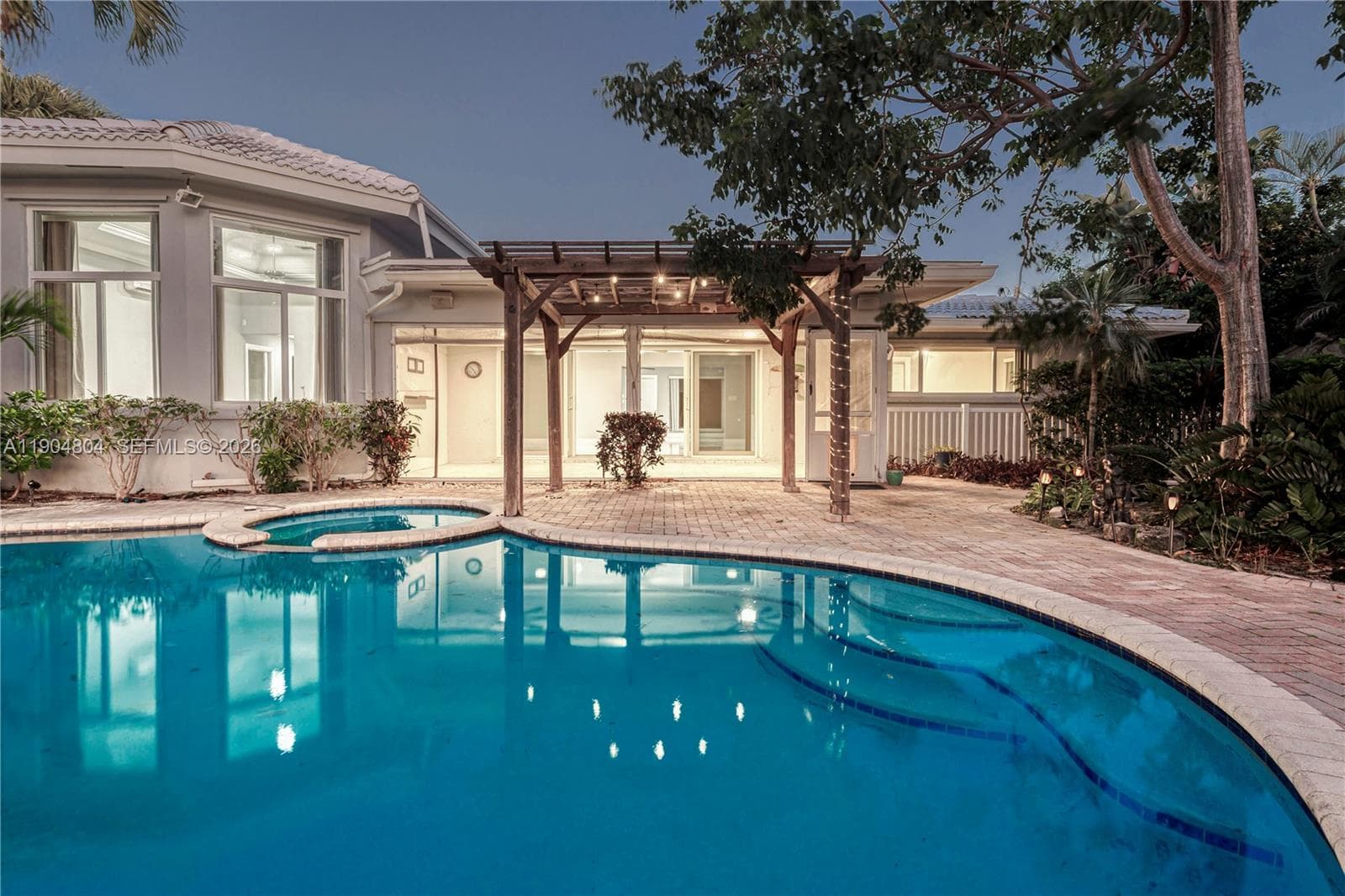2801 Coral Shores Dr photo 7