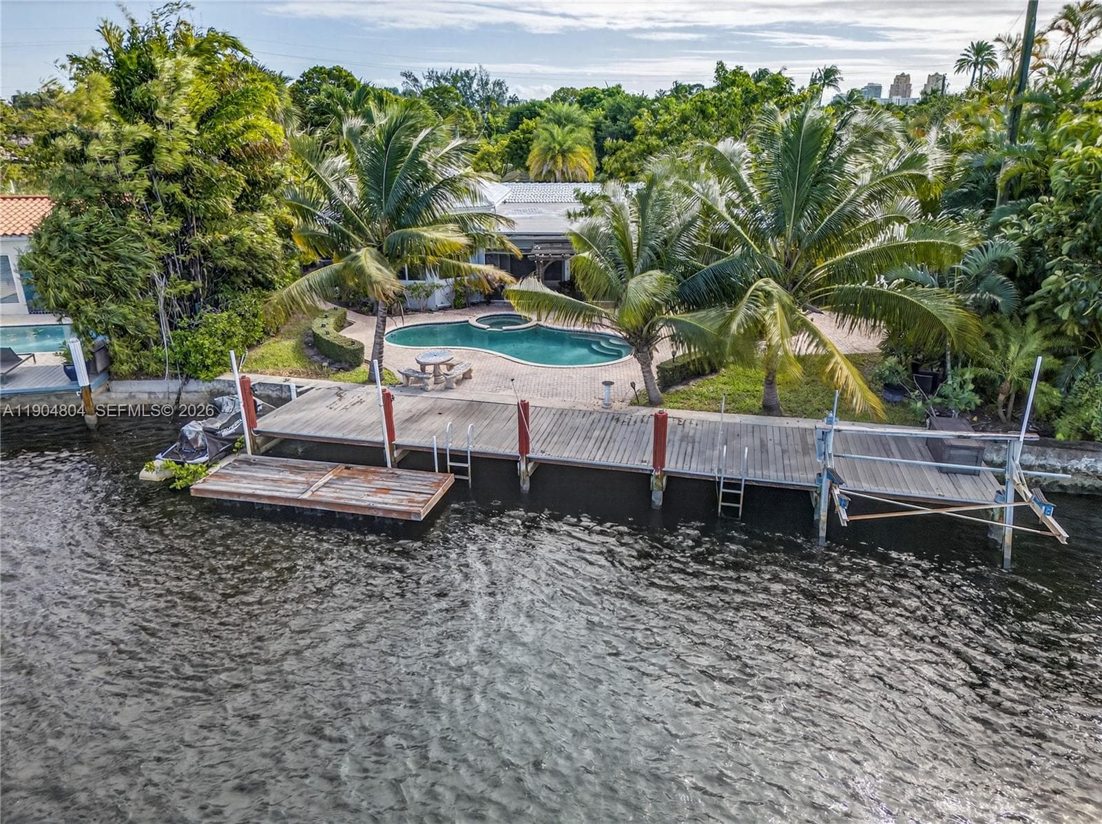 2801 Coral Shores Dr photo 8