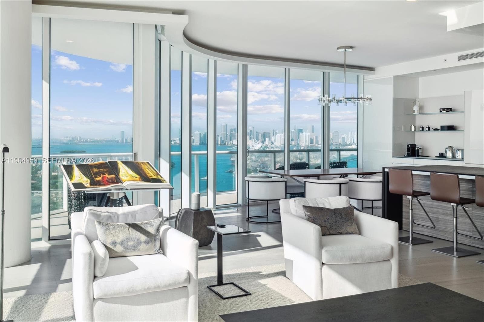 100 Pointe Dr 2