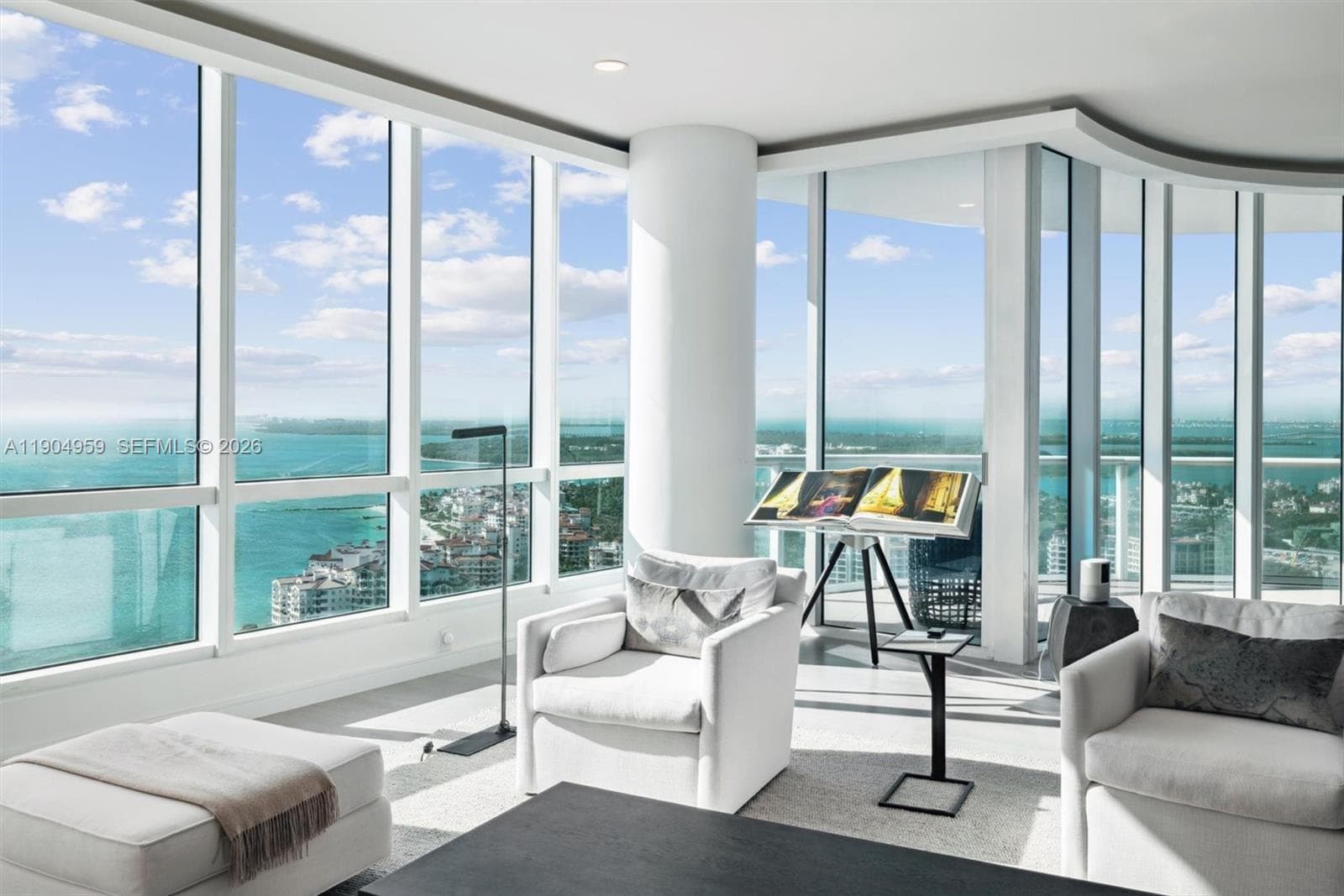 100 Pointe Dr 1