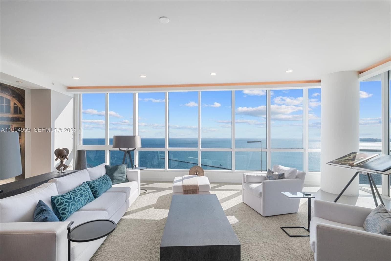 100 Pointe Dr 5