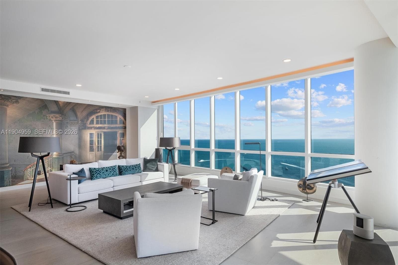100 Pointe Dr 4