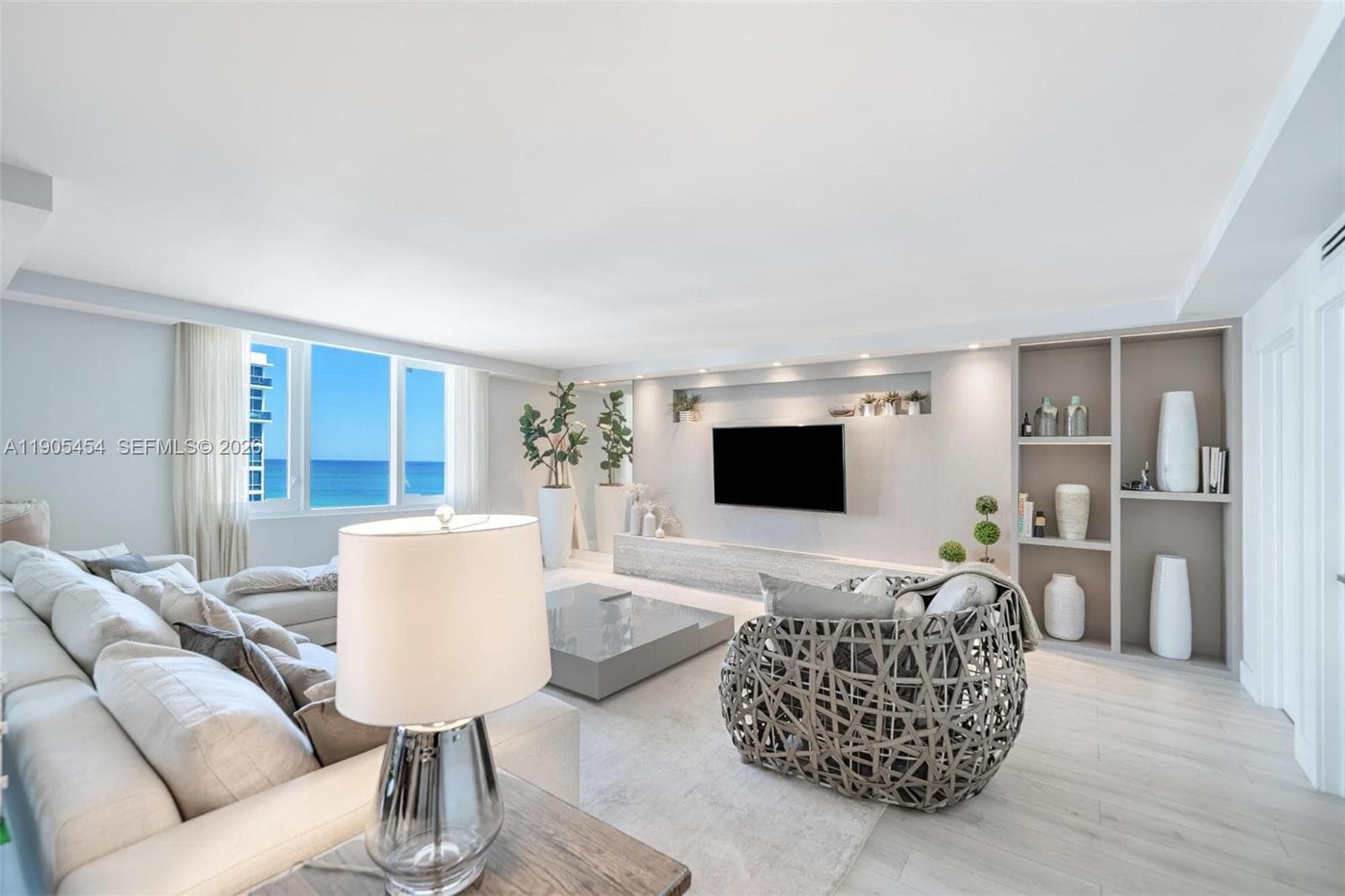2301 Collins Ave 1414/1415 photo 8