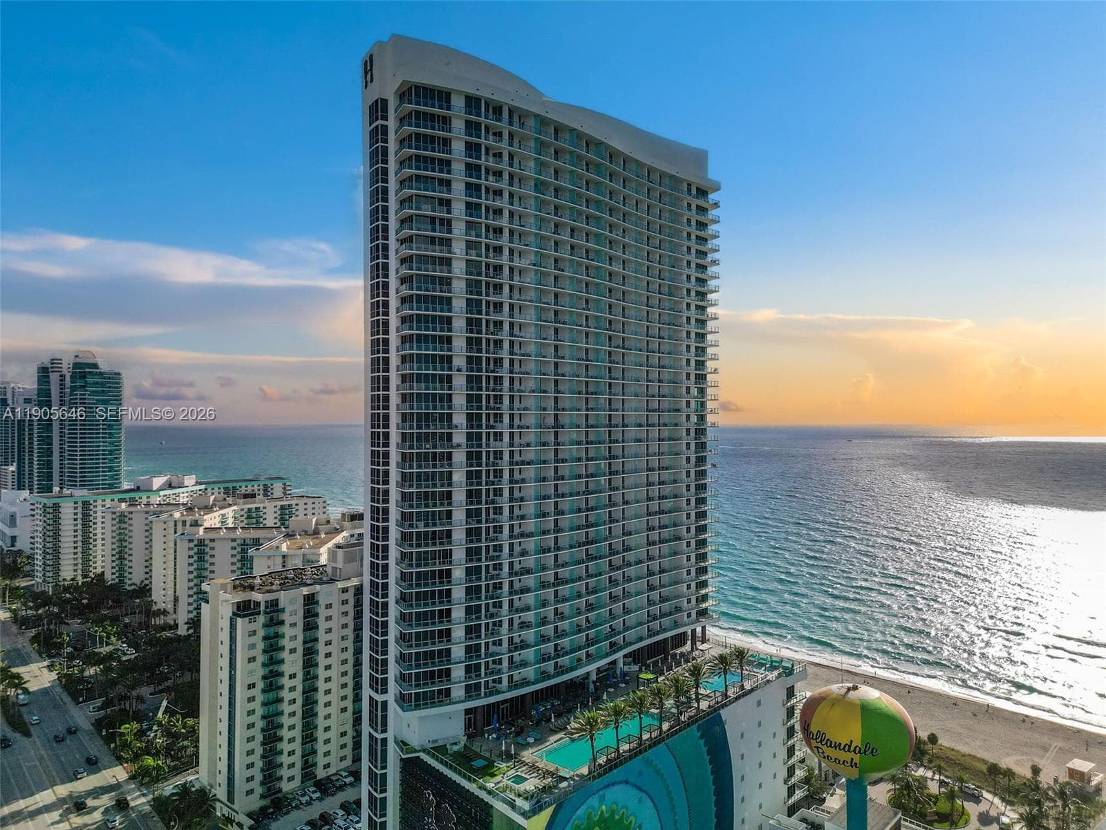 4111 Ocean Dr 5