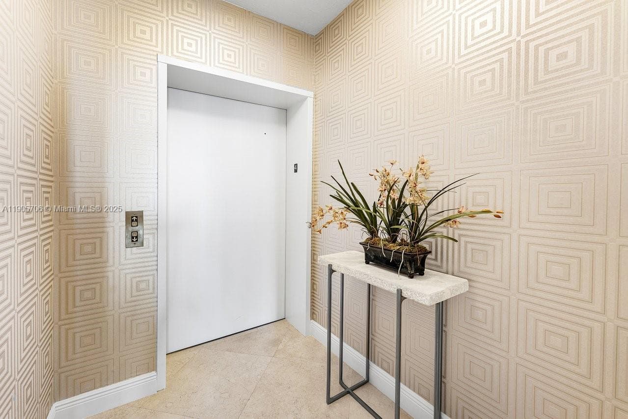 530 Ocean Dr 4