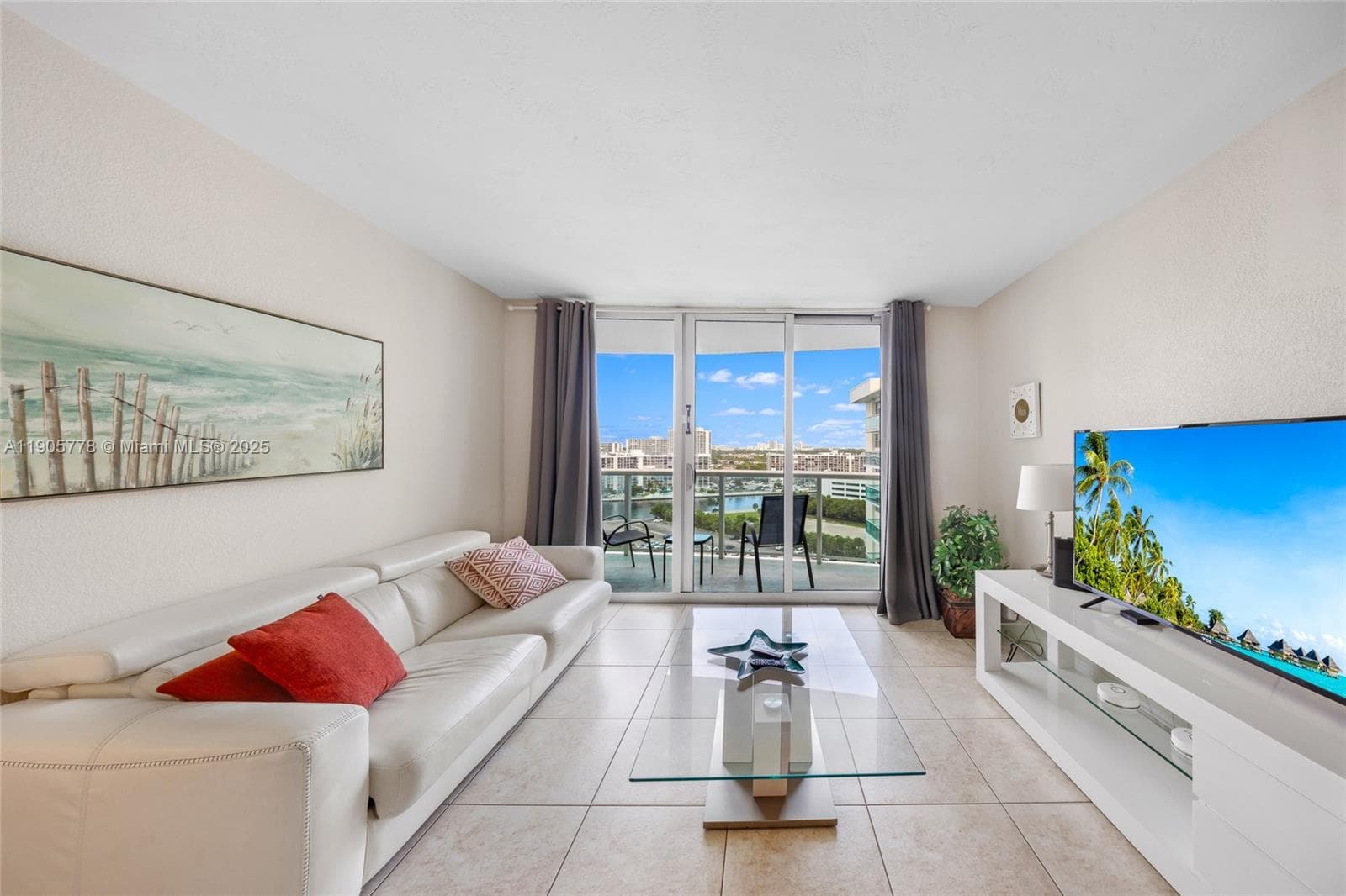 3801 Ocean Dr 15R photo 2