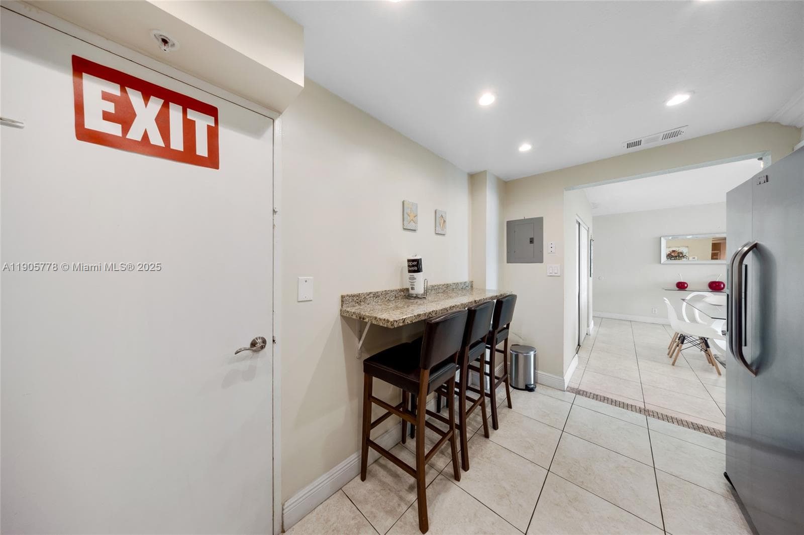 3801 Ocean Dr 15R photo 12