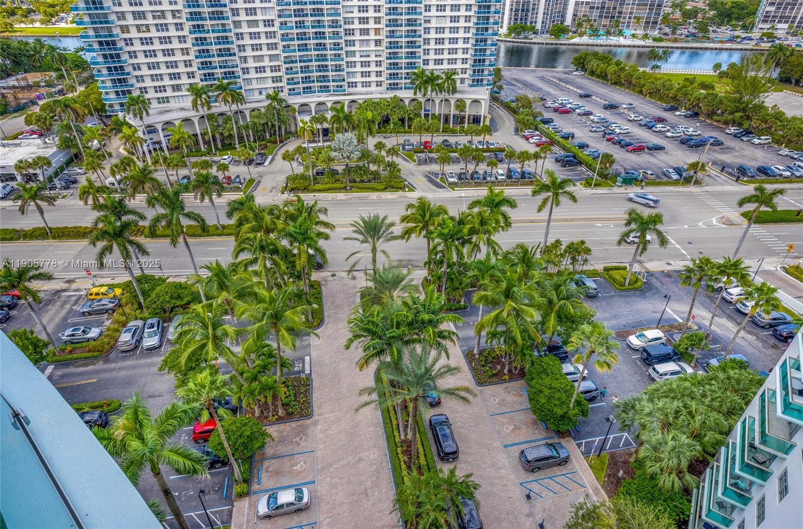 3801 Ocean Dr 15R photo 20